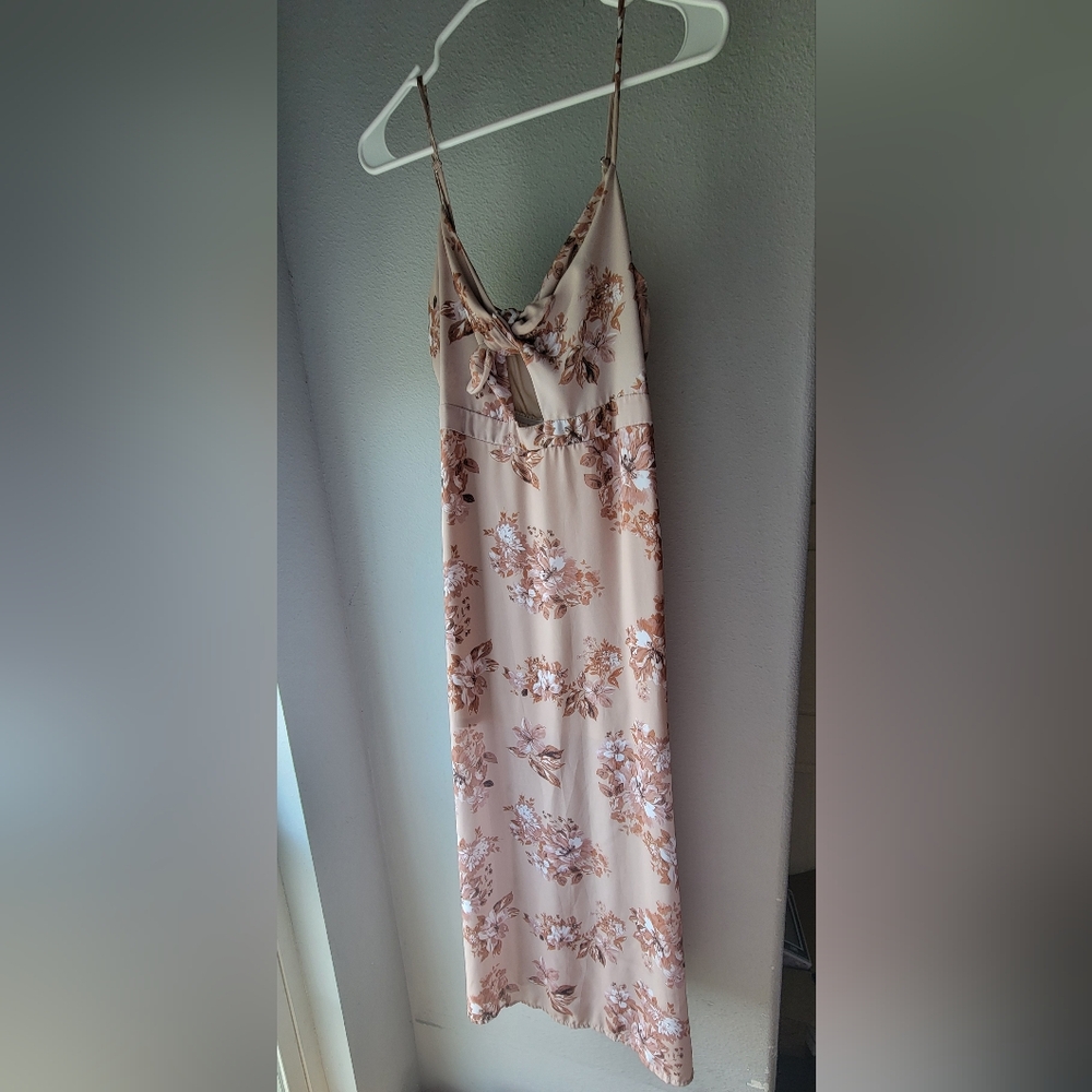 Tan floral maxi dress with key-hole bust
